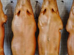 -黄记四更烤乳猪店