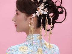 -贺加贝化妆美甲培训学校