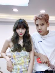 -INSTYLE·SALON