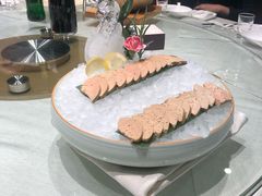 -鞍山大白鲨美食酒店