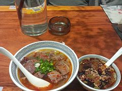 -粉吖吖·邵阳米粉(体育西路店)