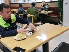 大堂-三好食堂(煎饺·馄饨·肉饼米线·盛世广场店)