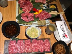 -炼火烤肉店
