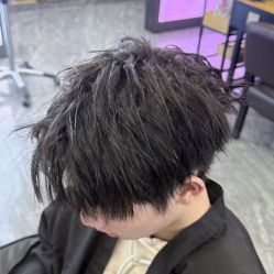 -藤野造型烫染·漂发