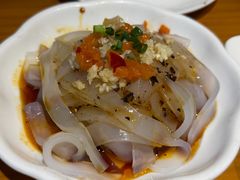 荆北凉粉-莲餐厅·湖北菜·潜江小龙虾店(愚园路店)