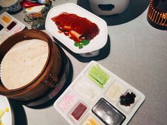悦融·酥香嫩烤鸭-悦融琥珀·京鲁菜·海味珍品(西单店)