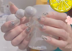 -尤米一站式美甲美睫