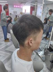 -米娜护肤造型