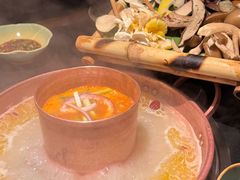 -菌自由丨野生菌火锅特色庭院餐厅(丽江古城店)