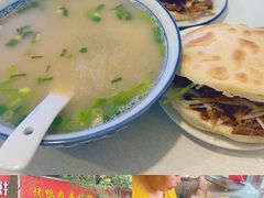 -烤鸭肉夹馍鸭汤店