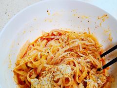 -牡丹广场薛栓子擀面皮大王