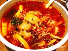 -渝是乎酸菜鱼(龙旗购物中心店)