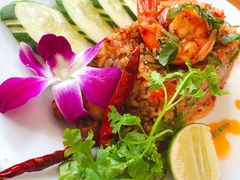-Chom Cafe and Restaurant