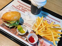 -The Habit Burger Grill 哈比特汉堡(复兴soho店)