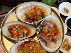 -围炉肉舍•炭烤活鳗•丹东海鲜烤肉(步行街店)