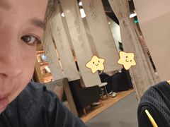 -新华里咖啡书吧(新华书店小寨店)