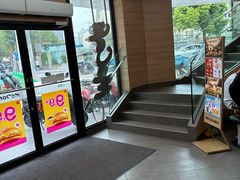 -麦当劳(乳山路店)