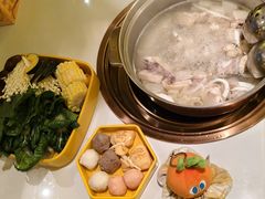 -润园四季椰子鸡火锅(卓越INTOWN店)