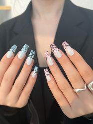 -初心纹眉洗眉·美睫专业店