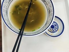 -陇兴楼兰州拉面(西安咸阳国际机场店)