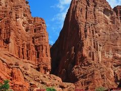 -天山神秘大峡谷