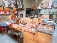 -秀云俄罗斯列巴屋(军星小区店)