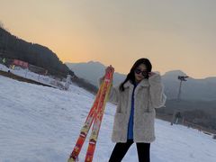 -济南卧虎山滑雪场