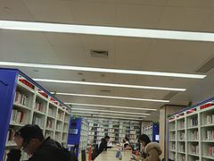 -杭州滨江区图书馆科技分馆