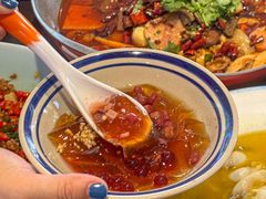 -川流不息·地道川菜·小龙虾(松东路店)