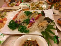 -青瓦餐厅·生鱼片·韩园烤肉(西塔店)