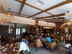 大堂-芳草地度假酒店·野炉中餐厅