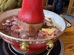 -毛辣果·贵州红酸汤牛肉火锅(西单店)