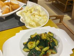 -四季喧黔味豆米火锅(万达广场店)