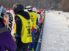 -亚布力新体委滑雪场