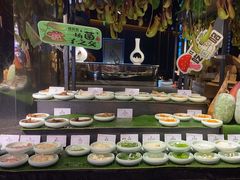 -雍容荟帝王蟹活龙虾展台自助(IFS黑金店)
