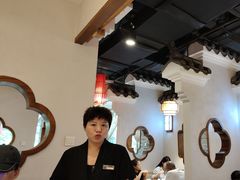 -万重锦·人文川菜馆(骡马市店)