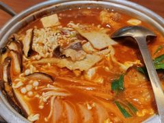 泡菜肥牛部队锅-春熙台韩国料理·章鱼肥牛(西丽店)