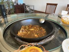 柴锅炖水库鱼-姥家大锅台水库渔家