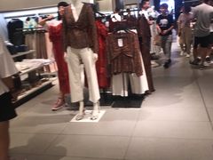 -ZARA(红谷滩万达店)