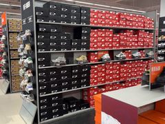 -NIKE上海青浦优选体验店