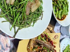 -黄泥岗·地道湖北菜(奥特莱斯店)