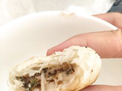 萝卜丝酥饼-王家沙点心店(南京西路总店)