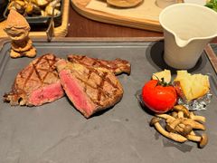 -恰餐厅及酒吧 CHAR Bar & Grill (北京丽都皇冠假日店)