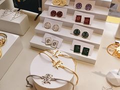 -LADY FAFA(巨鹿路陕西南路路口店)