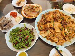 -壹阁胡羊焖饼(特色小吃街店)