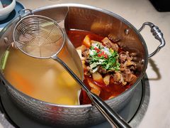 牛腩鸳鸯锅-左庭右院鲜牛肉火锅(浦江欢乐颂店)