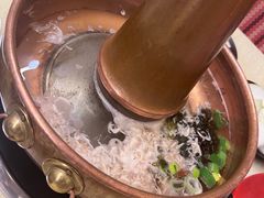 -洞庭洲·防空洞火锅·烧烤·铜锅涮肉(新百广场店)