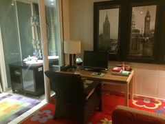 -喜鹊愉家酒店(郑州曼哈顿博览中心地铁站店)