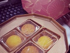 奶黄月饼-上海半岛酒店·半岛精品店