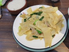 -民间瓦缸煨汤館(嵩山路店)